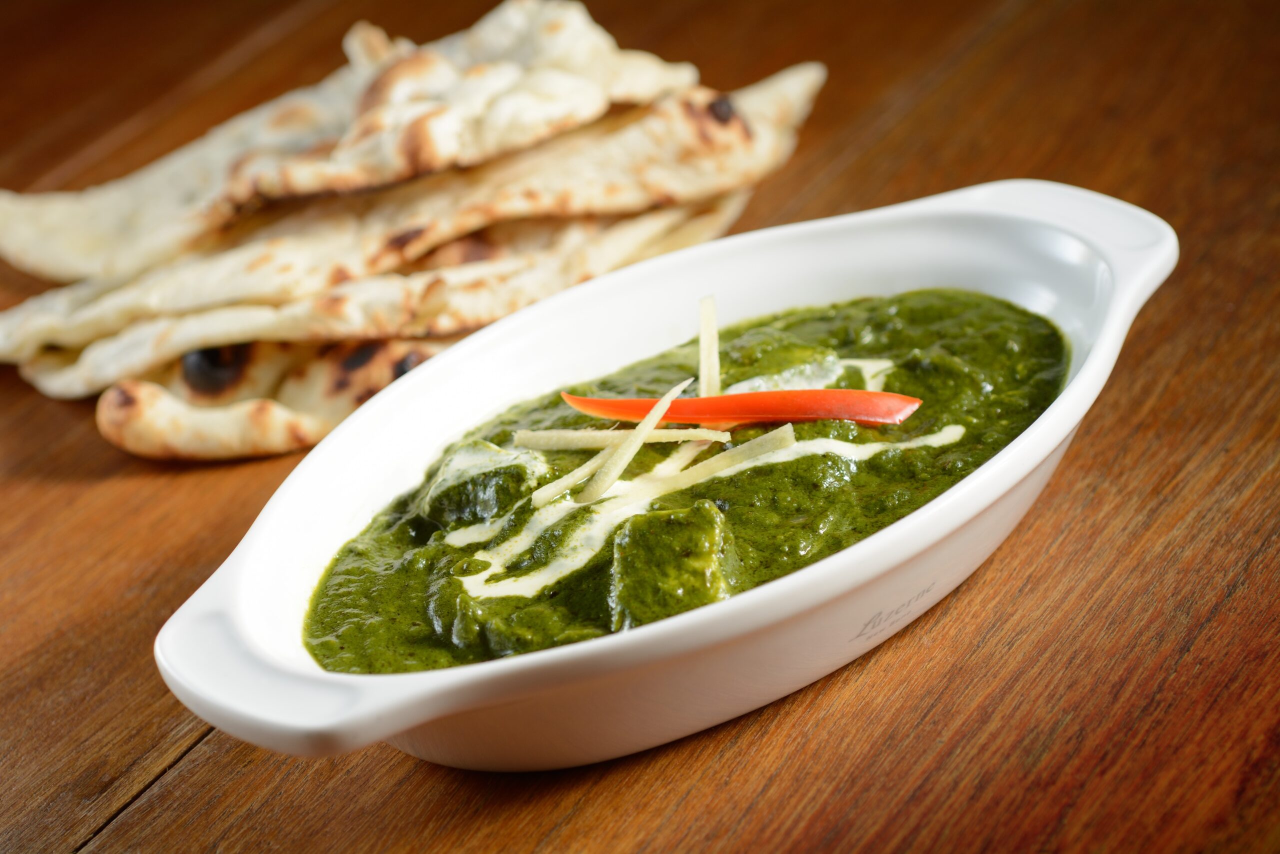 Lamb kebabs with grilled vegetables